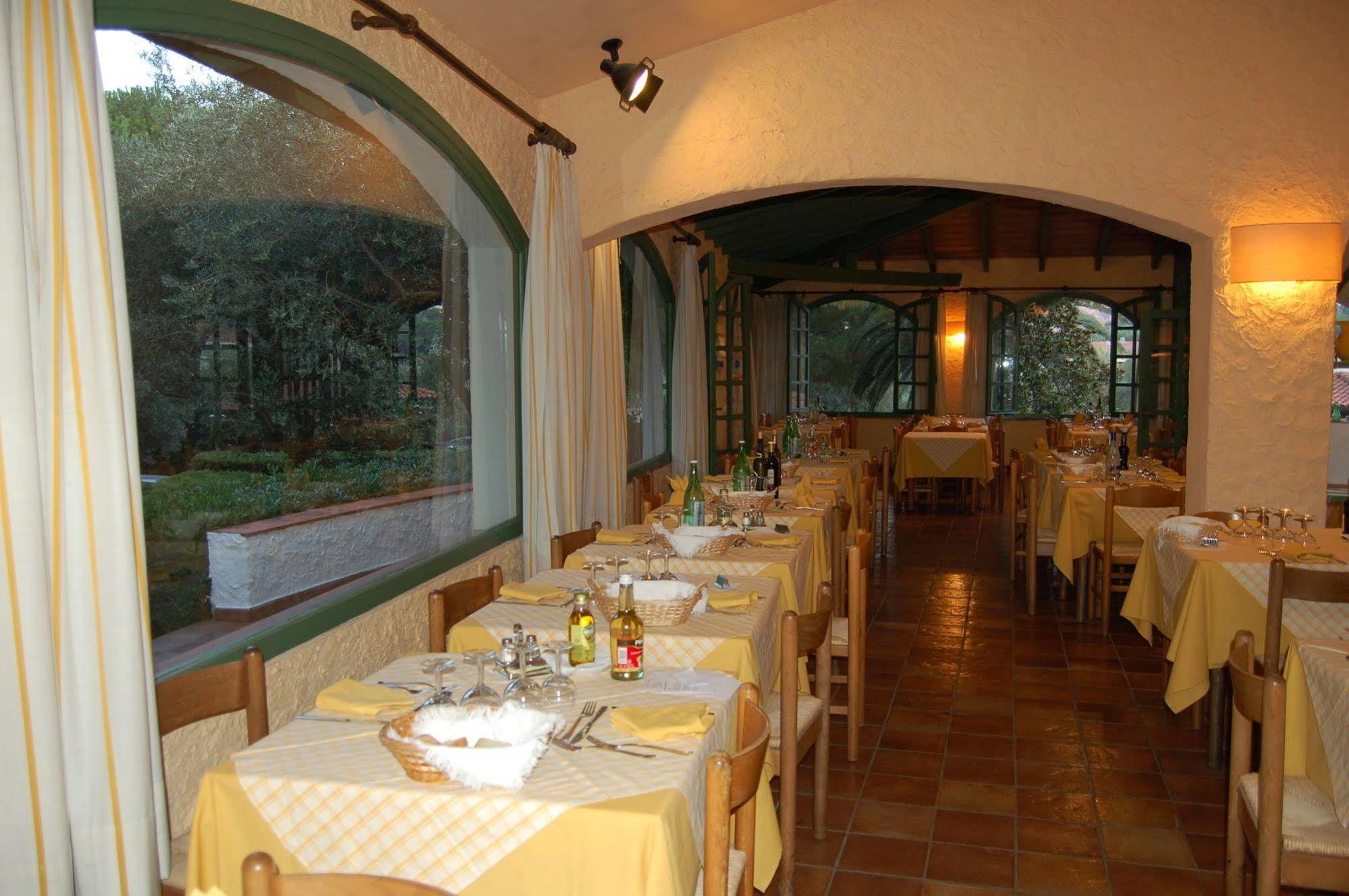 Hotel Marelba Cavo Exterior photo